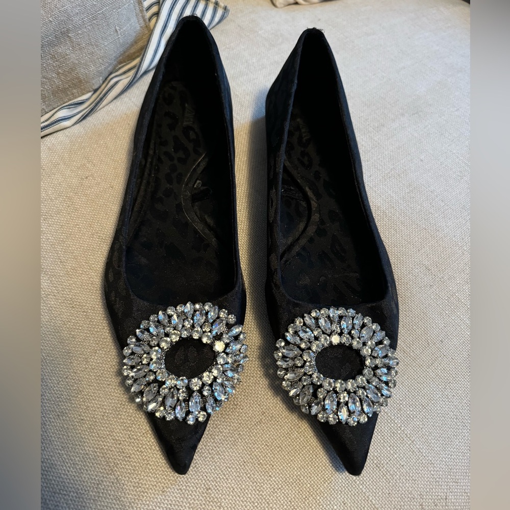 Zara women’s embellished fabric ballet flats, size 38